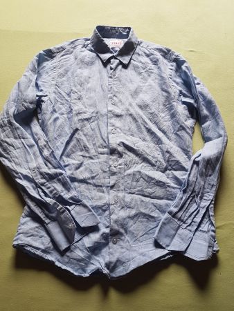 Chemise taille S marque Hast 55% coton et 45% lin
