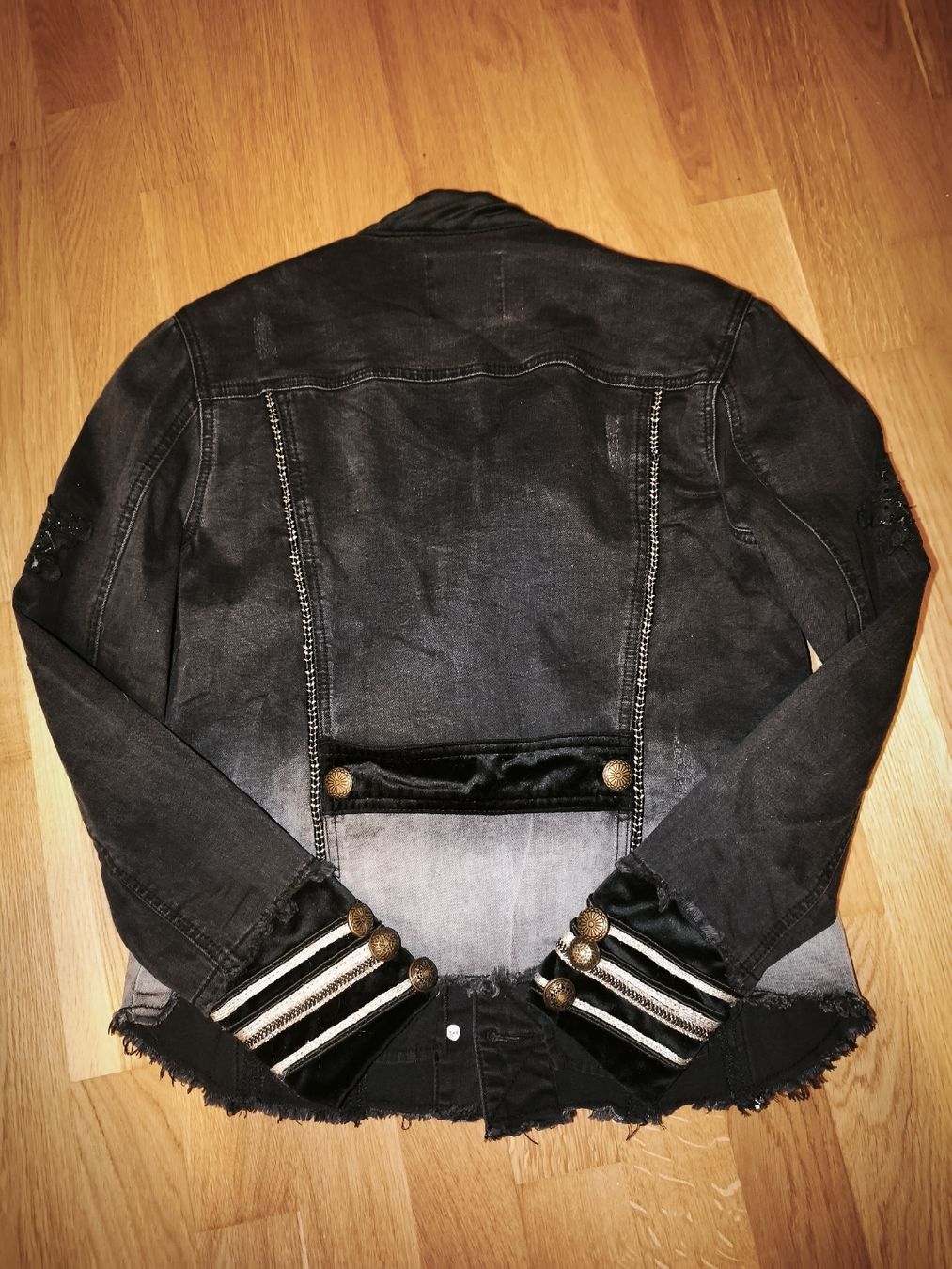Desigual Giacche: Originelle Desigual Jeansjacke Grösse 38 – Usato da Zeglingen venduto da Vanillacoke 3