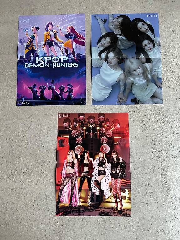 Foto & Immagini: K-Pop Poster  – Usato da Domat/Ems venduto da lut_96v7 1