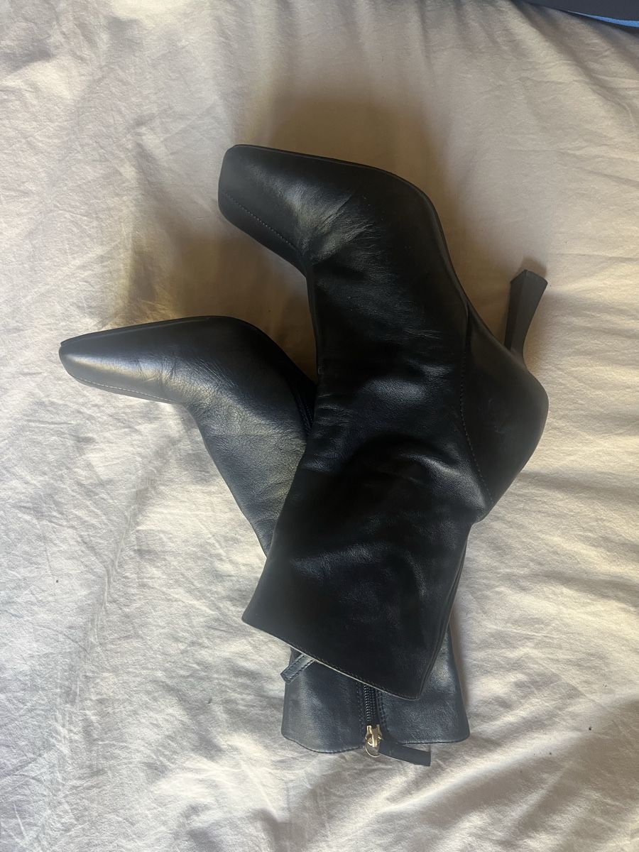 Zara Chaussures femmes: Botte à talons  – D'occasion à Biel/Bienne par Car_Schuss 1
