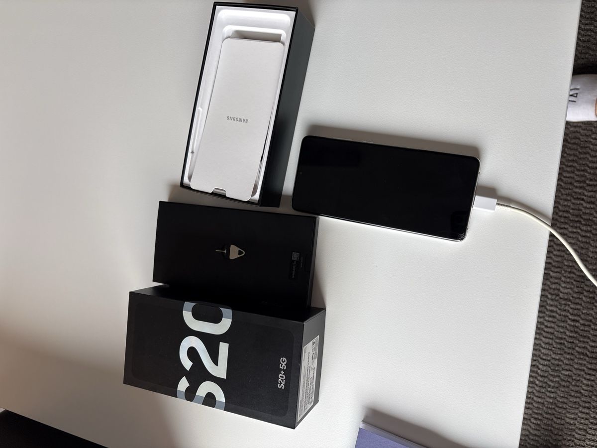 Samsung Telefoni cellulari / Smartphones: Samsung sS20 +5G, 128gb – Usato da Riddes venduto da nati48