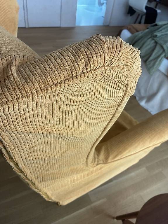 Ikea Poltrone: Bezug Ikea Strandmon Sessel Cord Senfgelb – Usato da Pratteln venduto da pet_7l7y 4