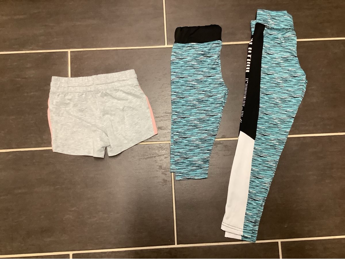 Lotti & Set di vestiti: Mädchen Sportkleiderpaket Gr. 128/134 – Usato da Brugg AG venduto da Sweety_pie 3