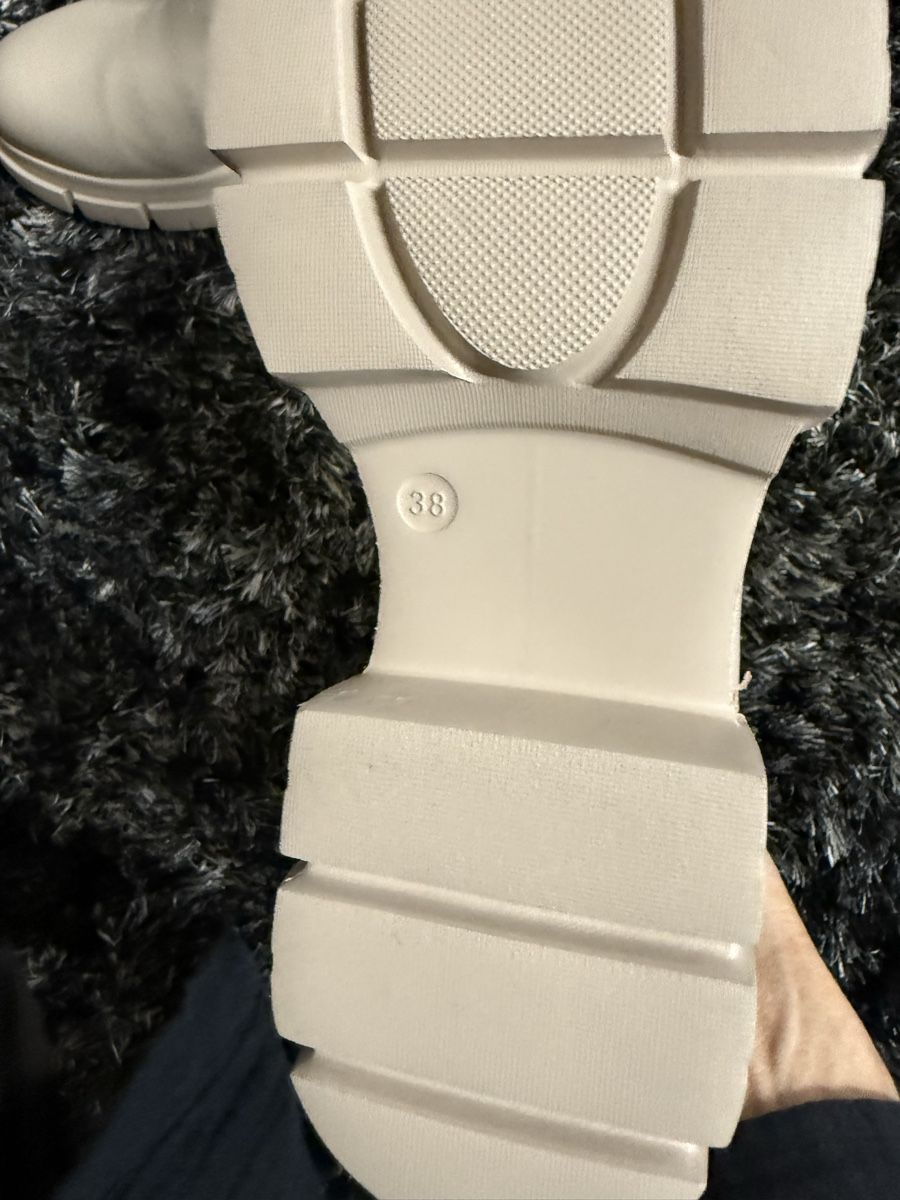 Chaussures femmes: Schuhe – Neuf (Voir description) à visp par Kmemo1 1