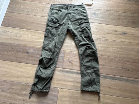 Jack & Jones Cargo Hose, Gr. 28/32, Olivgrün!