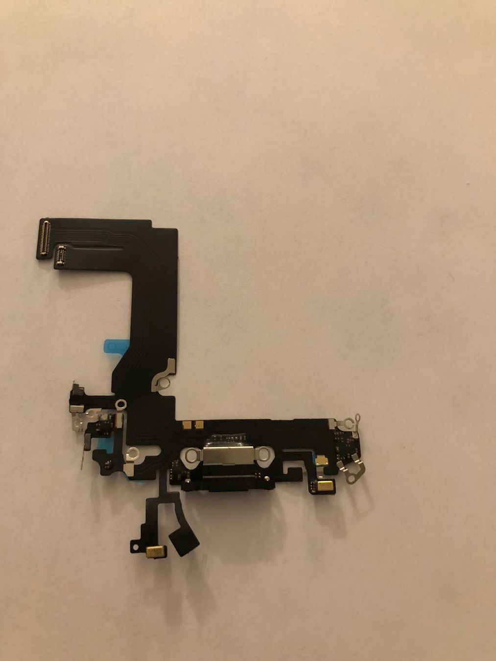 Apple Telefoni cellulari / Smartphones: Connecteur de charge iPhone 13 mini - Pièce de rechange – Nuovo e nell'imballaggio originale da Leukerbad venduto da mig_8bbp