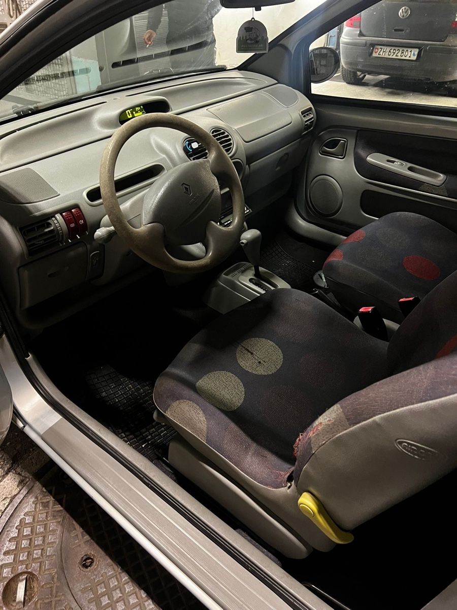 Renault Automobili: Renault twingo Top – Usato da Hombrechtikon venduto da RPFOliveira 3