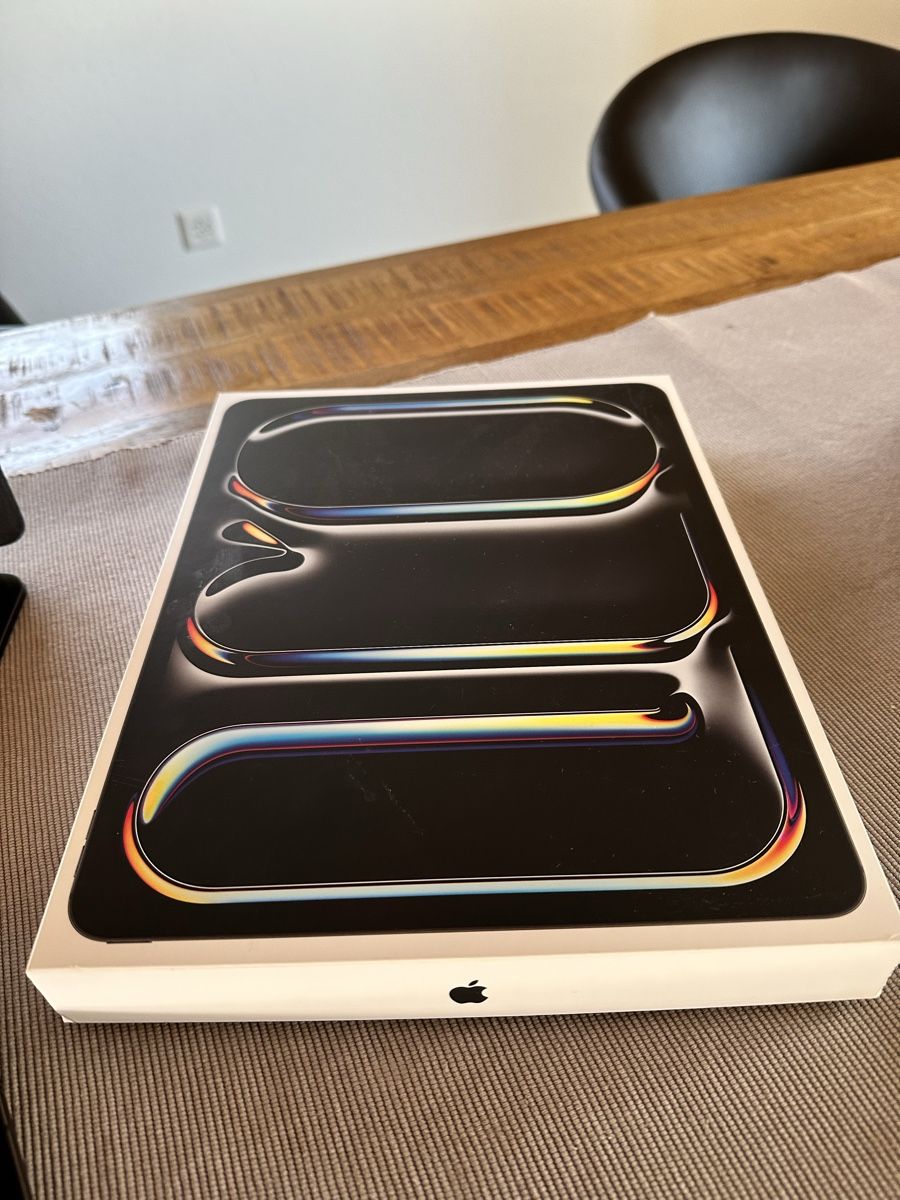 Apple Tablet PC: iPad Pro 13" M4 2024 256GB  – Gebraucht aus Mosnang von wut_n69f 2