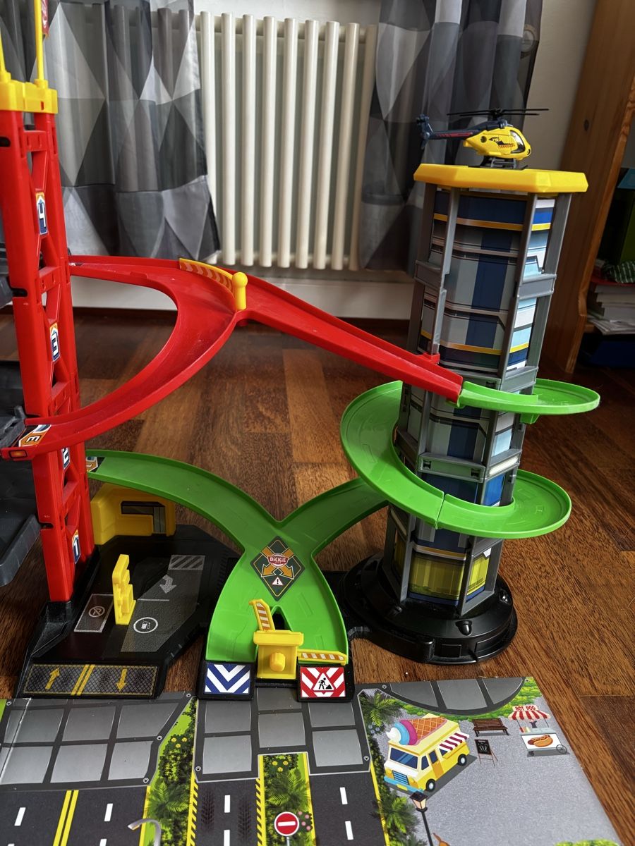 Dickie Toys Giocattoli: Parkgarage Dickie Toys – Usato da Amriswil venduto da Ka_Sc 2