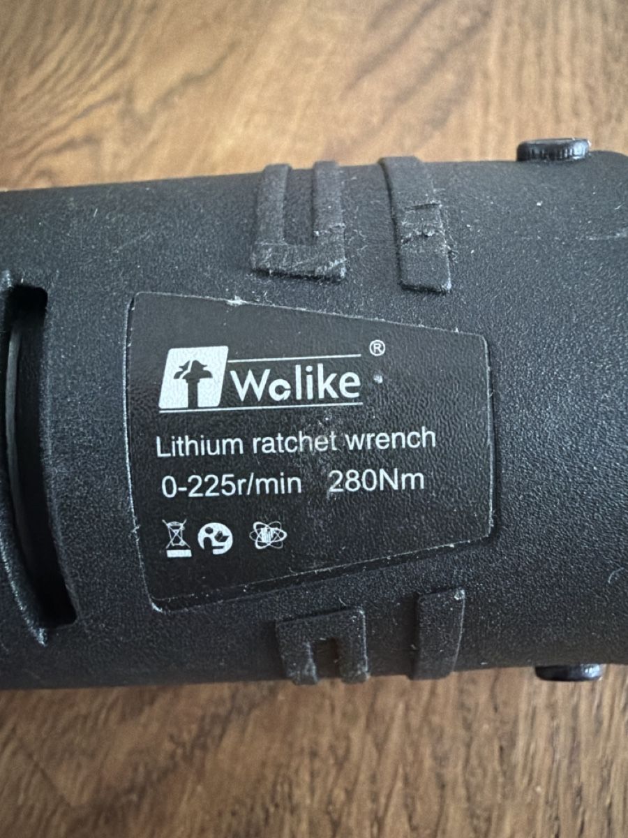 Tous les outils: Rätsche 42V 3/8Zoll – D'occasion à Zürich par Blume1103 1