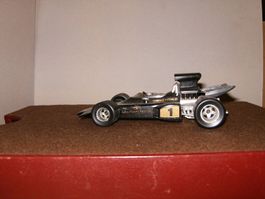 Lotus JPS F1 Emerson Fittipaldi (1977), Polistil FX-3 1/25