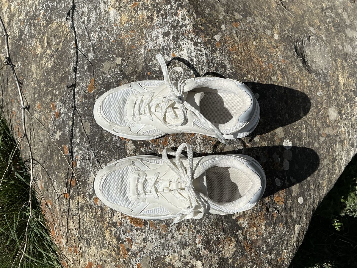 Oysho Scarpe da donna: OYSHO retro running - Trainingsschuh – Usato da Scuol venduto da med_77yp 4