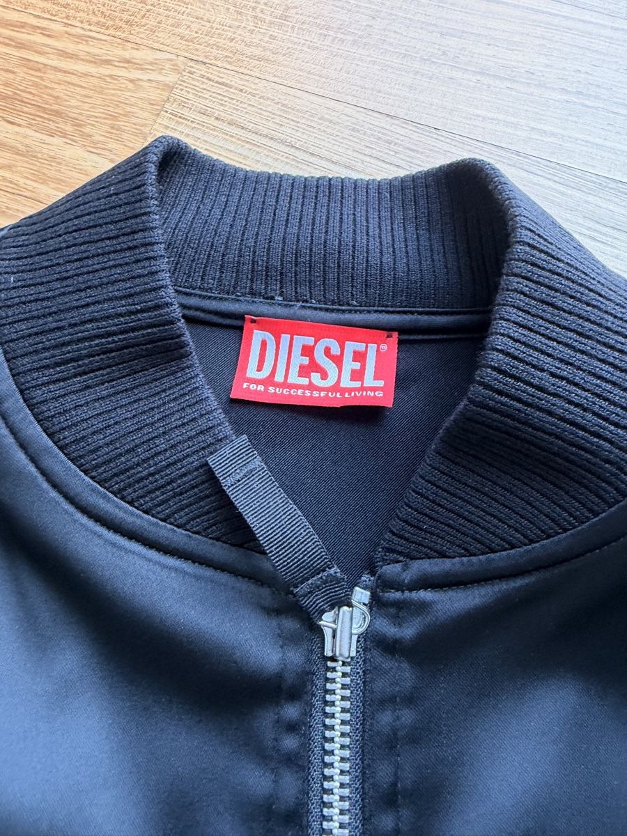 Diesel Giacche: Diesel Bomber Jacke, Schwarz, Grösse 40 IT – Nuovo (secondo la descrizione) da Adligenswil venduto da mypremium-shop 1