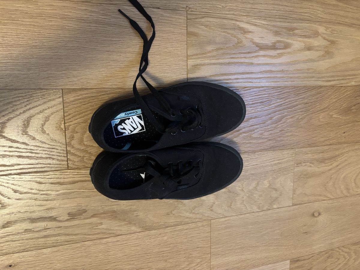 Vans Scarpe da uomo: Schwarze Vans Schuhe – Usato da Tafers venduto da JP911 1