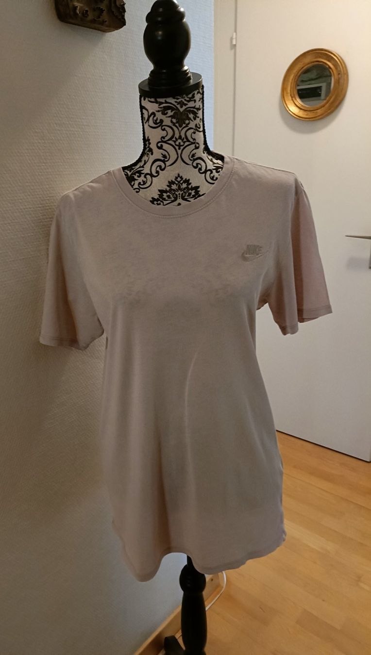 Nike T-Shirts: Nike TSchirt – Gebraucht aus Schaffhausen von kab_9pzn