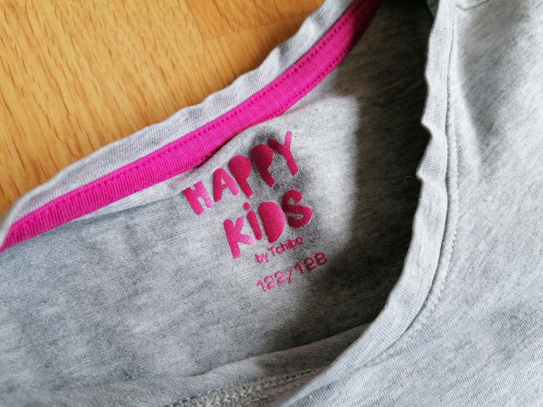 Maglioni & Felpe: Langarm Shirt Gr. 122 / 128 – Usato da Büttikon AG venduto da Amineah 1