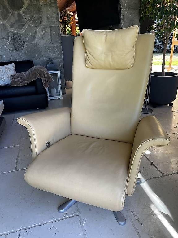 Poltrone: Fauteuil cuire relaxe  – Usato da Les Monts-de-Corsier venduto da nathluigi01