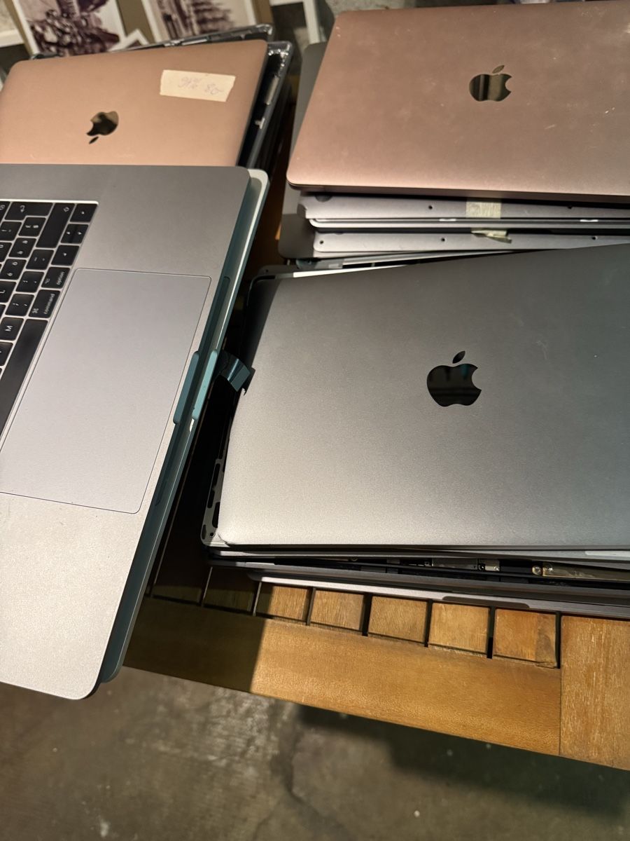 Apple Notebooks: Lotto di diversi MacBook Pro e Air per pezzi – Defekt aus Renens VD von nic_7dnb 1
