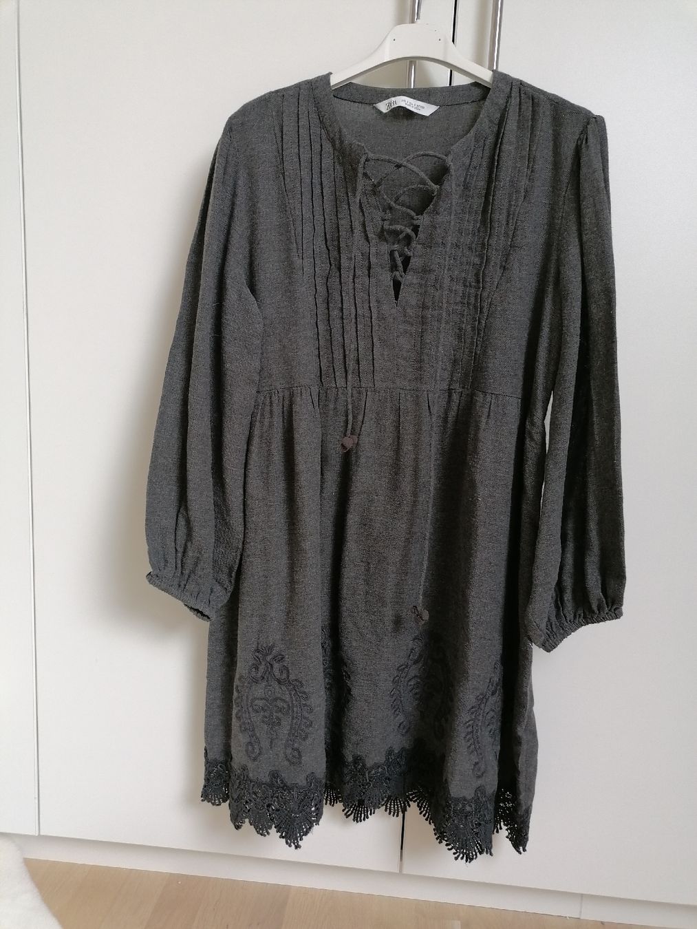 Zara Vestiti: Robe zara – Nuovo (secondo la descrizione) da Bretigny-Morrens venduto da solveiga