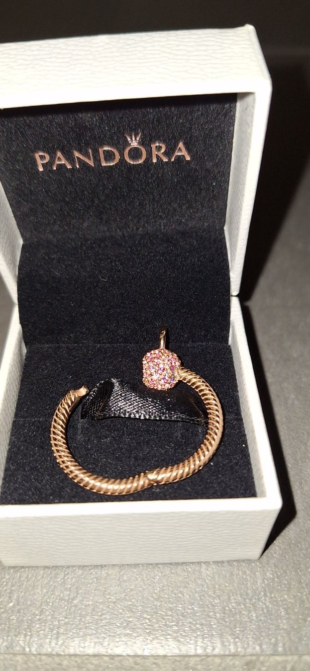 Pandora Ciondoli: Pandora, pendentif (389097C01) – Nuovo e nell'imballaggio originale da Lussery-Villars venduto da pousinete02 3