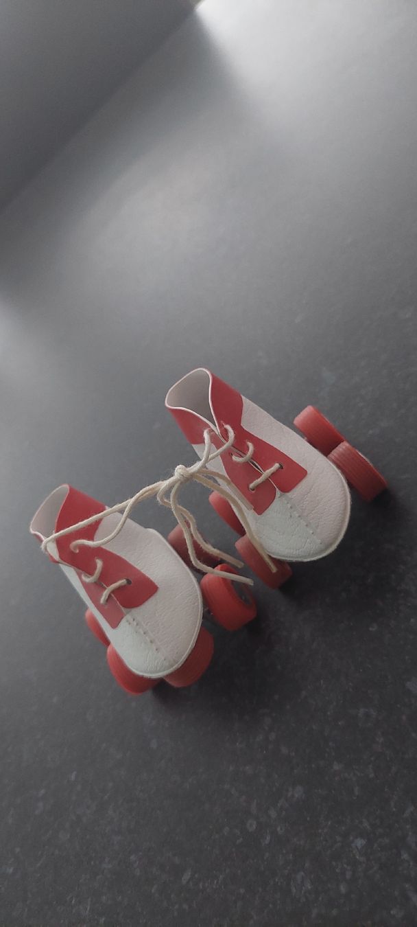 Sasha Morgenthaler Bambole: SASHA Rollschuhe für Puppen  – Difettoso da Muri AG venduto da nindo1 3