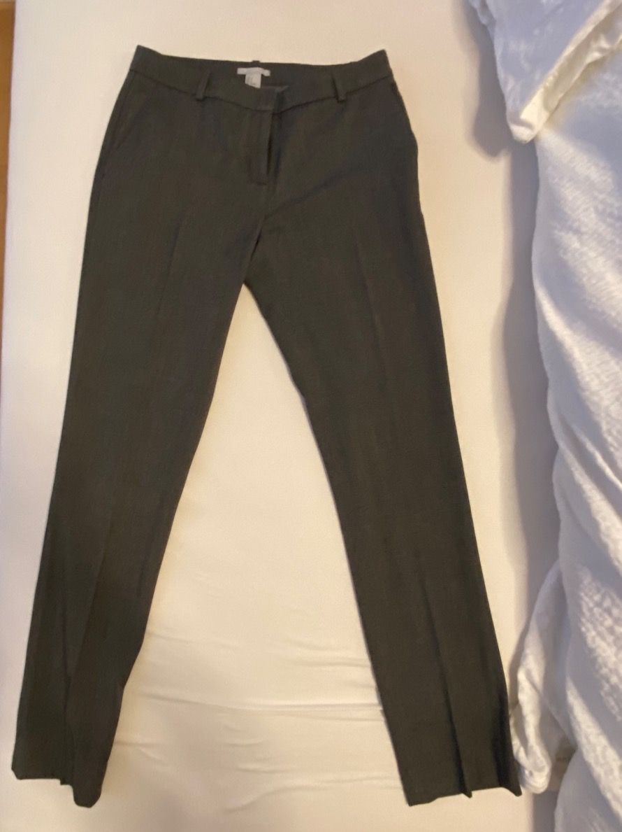 H&M Pantaloni: Graue Anzugshose – Usato da Zürich venduto da yae56 1