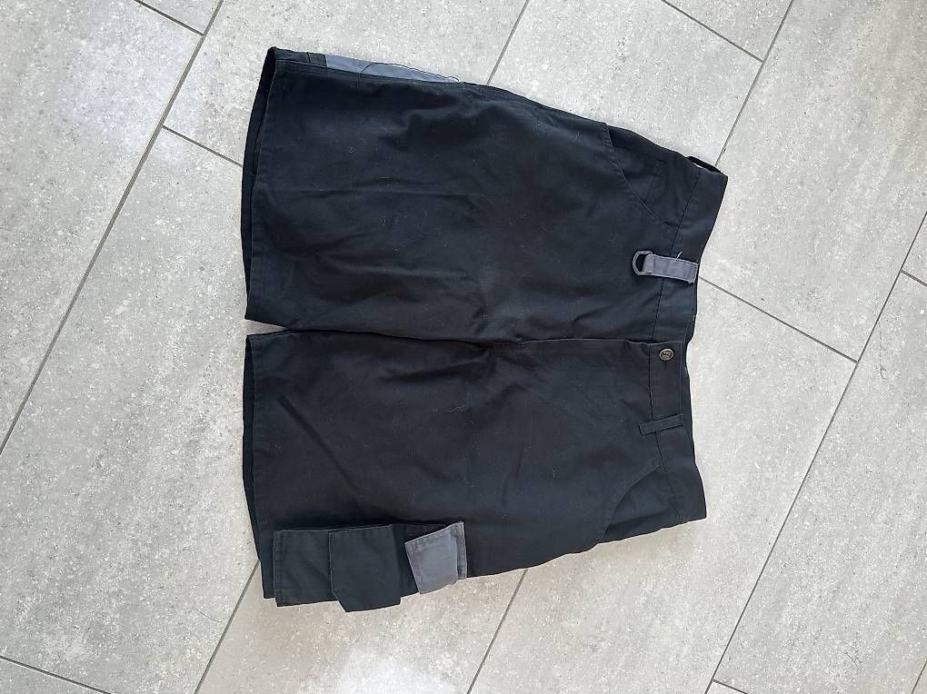 Pantaloni: arbeitshosen / shorts – Usato da Hausen AG venduto da mb2023