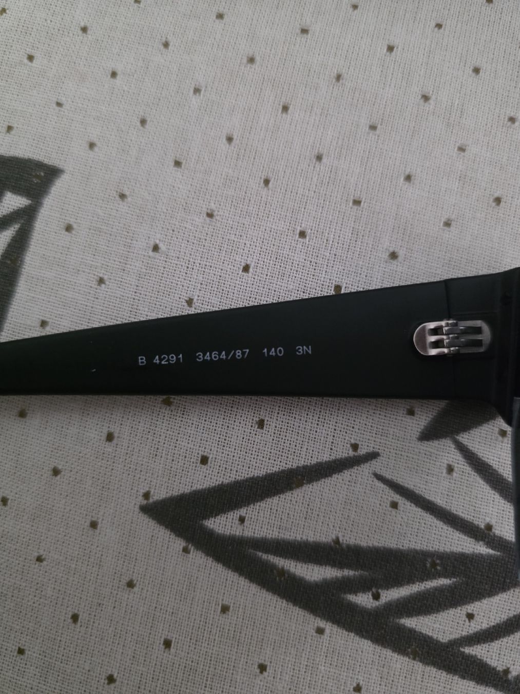 Burberry Brillen & Gläser: burberry unisex Sonnenbrille. – Gebraucht aus Winterthur von Panda1993 2