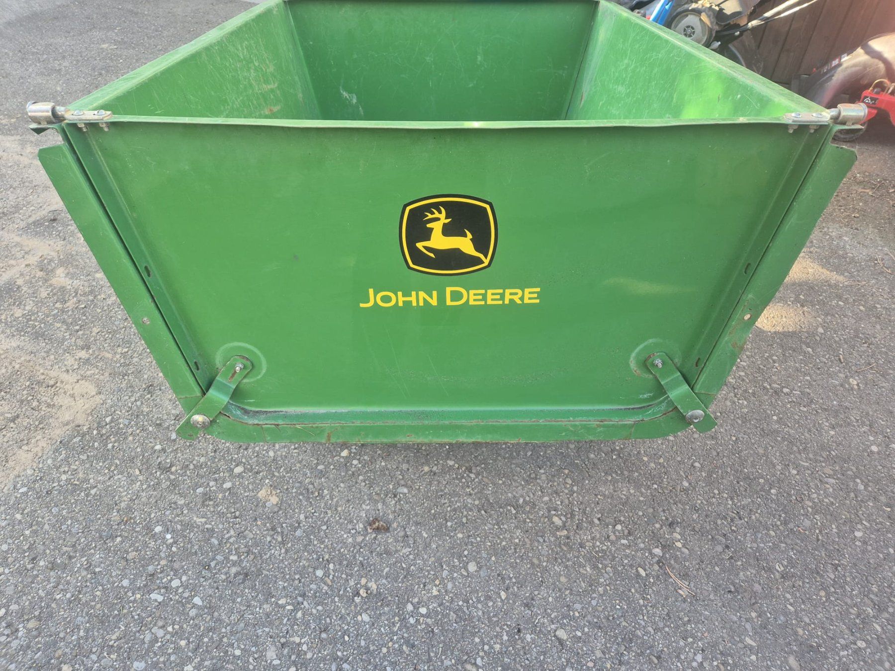 John Deere Rimorchi: John Deere Kippanhänger Typ 15 – Usato da Niederglatt ZH venduto da Hinti50 1