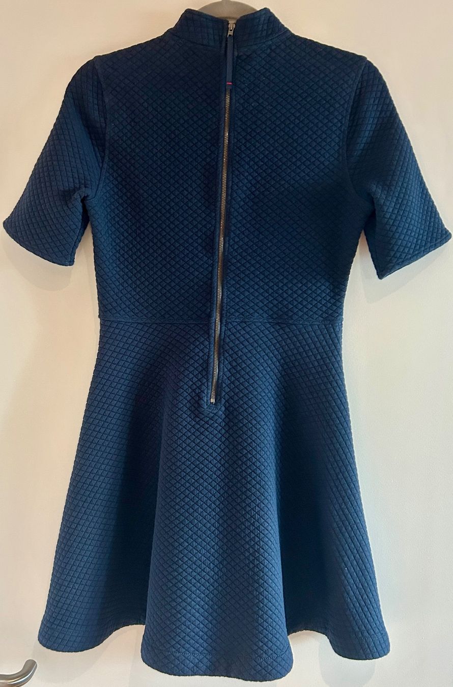 Tommy Hilfiger Vestiti: Blaues Tommy Hilfiger Kleid – Usato da Bern venduto da Chuerbis 2