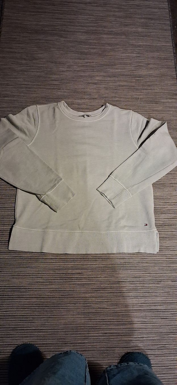 Pulls & Sweat-shirts: SweatTommy Hilfiger – D'occasion à Biel/Bienne par mim_k752