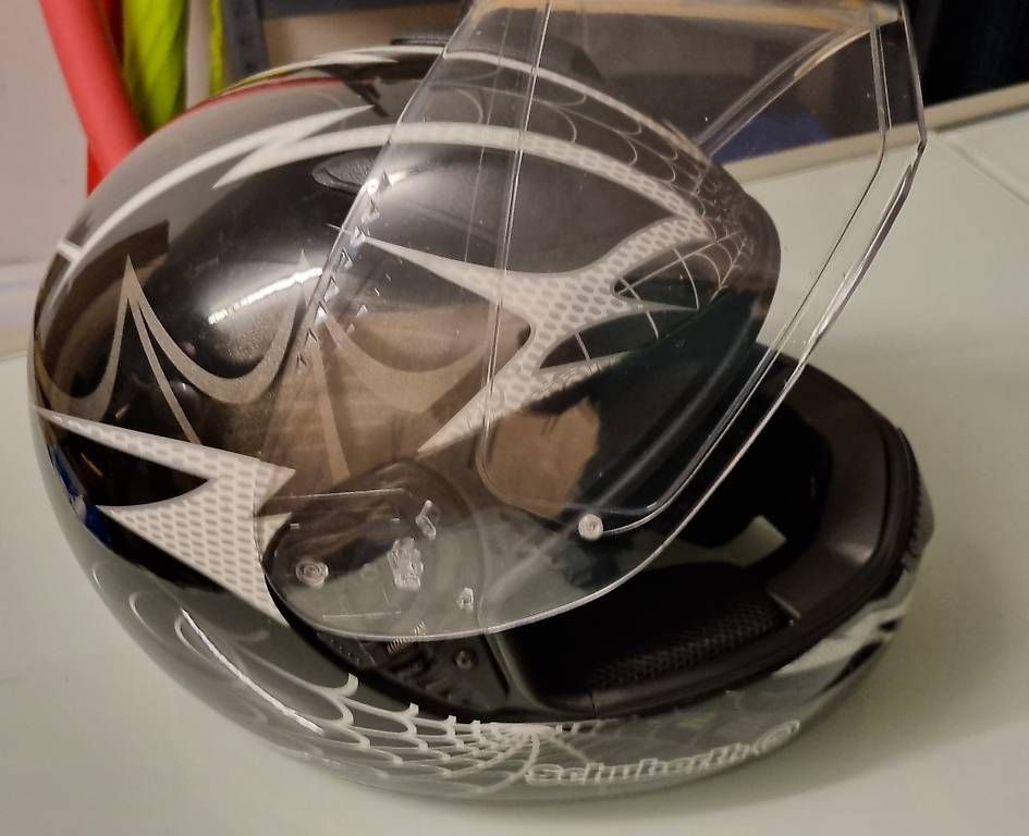 Caschi & visiere: Motorradhelm Grösse 54 55 – Usato da Möriken AG venduto da Sugi100