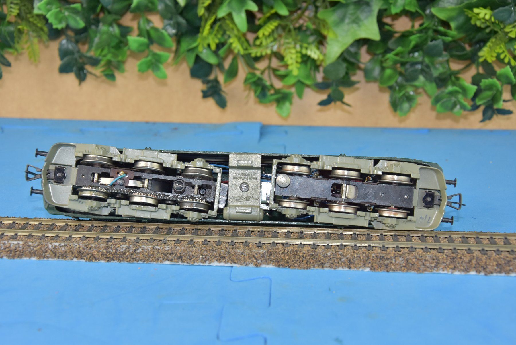 Fleischmann Modelleisenbahnen: FÜR FR. 39.00   -. FLEISCHMANN H0 GOTTHARDLOK SBB Ae 6/6 – Gebraucht aus Wohlen AG von 5610WOHLEN- 3