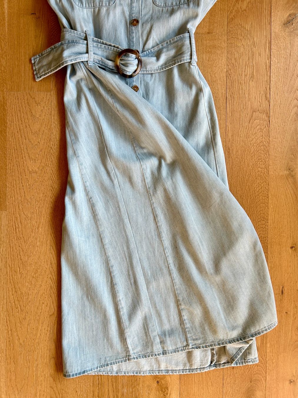 Sezane Robes: Robe Raquel Sézane taille 34 – D'occasion à Martigny par m_juli 7