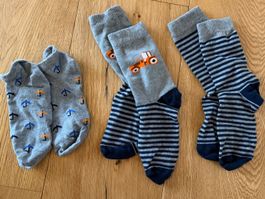 3 Paar Socken, Grösse 28-30,, Traktor/Regenschirm ☔️