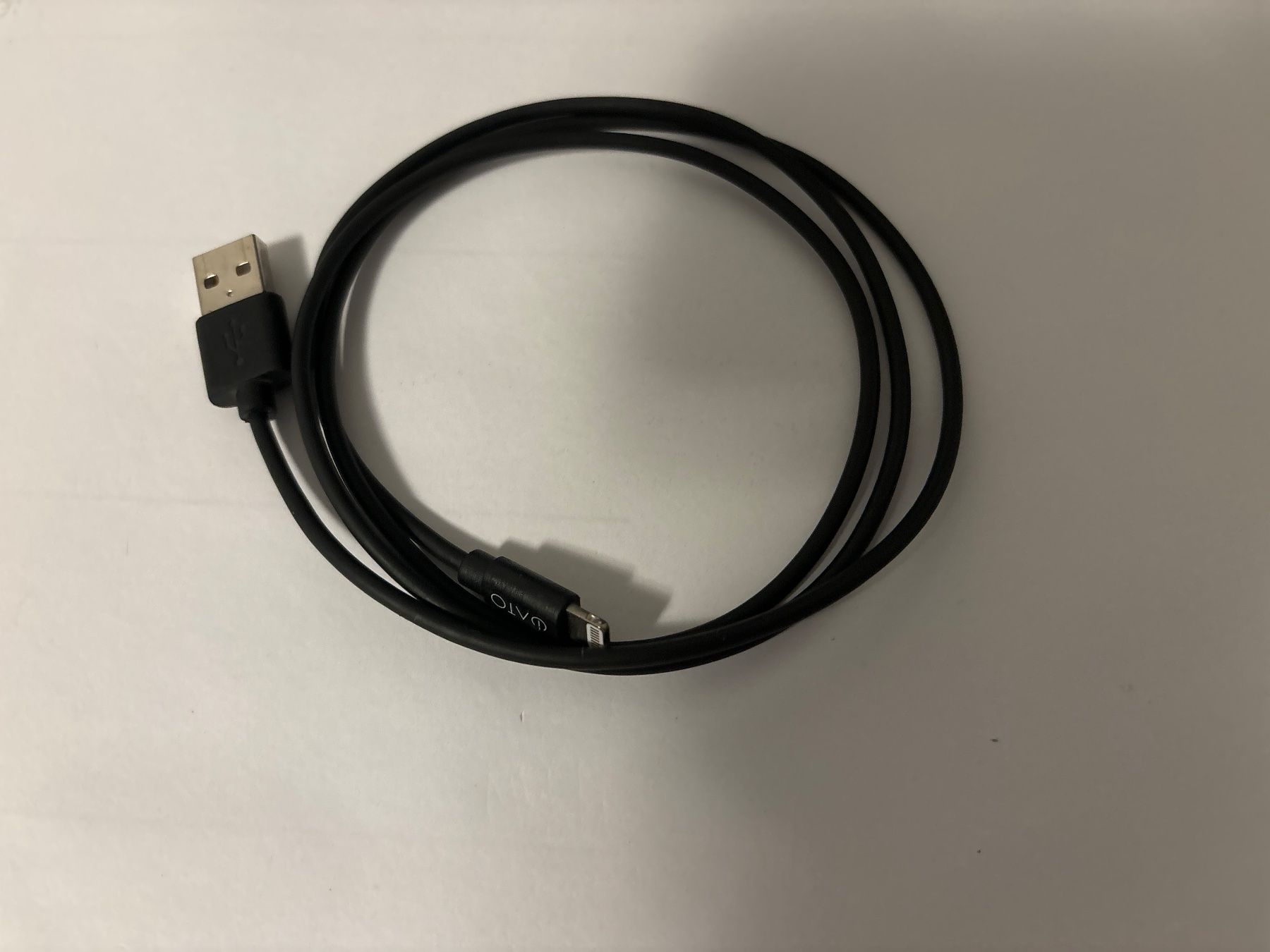 Cavi: iAto Lightning Kabel 1m – Usato da Seuzach venduto da SawyerKingwood