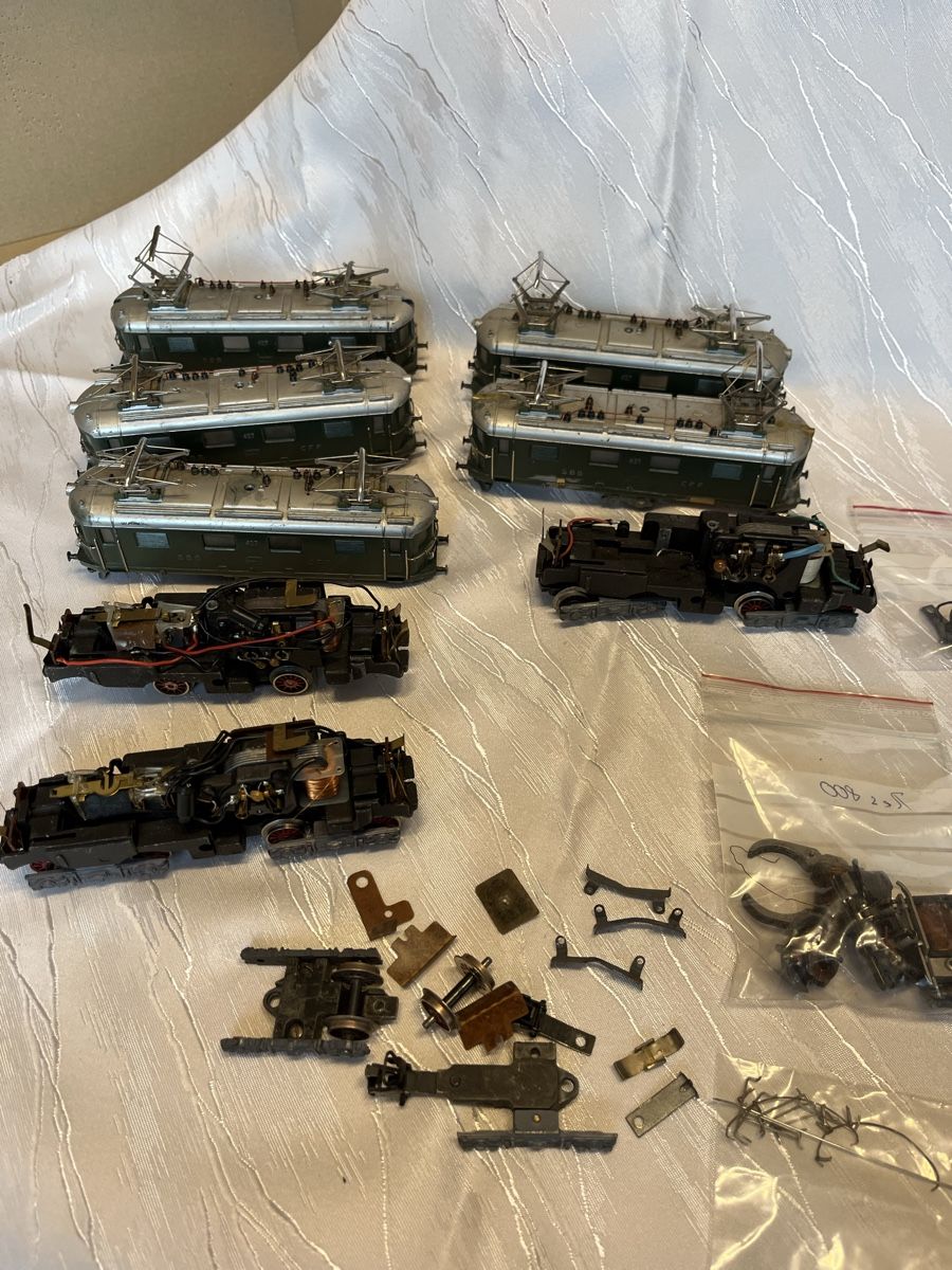 Märklin Modelleisenbahnen: Märklin Ret 800 – Defekt aus Olten von krabe05