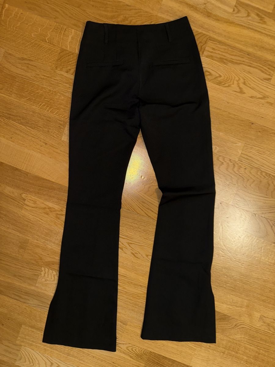 Hosen: Flared Stoffhose Bershka – Gebraucht aus Zürich von sabrina.gonc 1