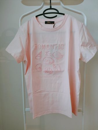 Wunderschönes T-Shirt rosa für einen lässigen Look
