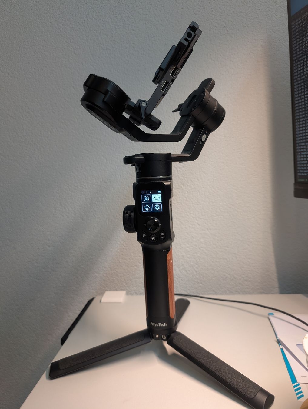 Feiyu Tech Altri Accessori: Feiyutech Gimbal AK2000S Advanced – Usato da Schwarzenegg venduto da Chiesa 5