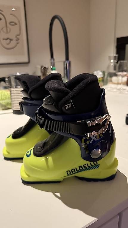 Schuhe für Jungen: Kinderskischuhe 15.0 / Gr 24 – Gebraucht aus Lufingen von Schneeflocke927