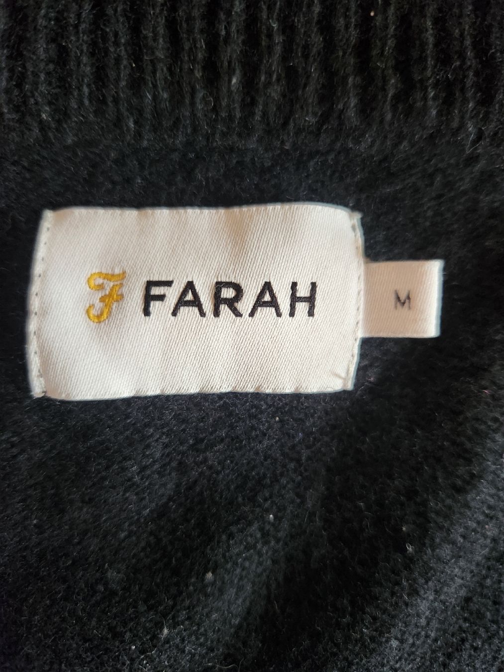 Maglioni & Felpe: Pull Farah 100% Laine Noir Taille M  – Usato da Niedergösgen venduto da Eva2410 2