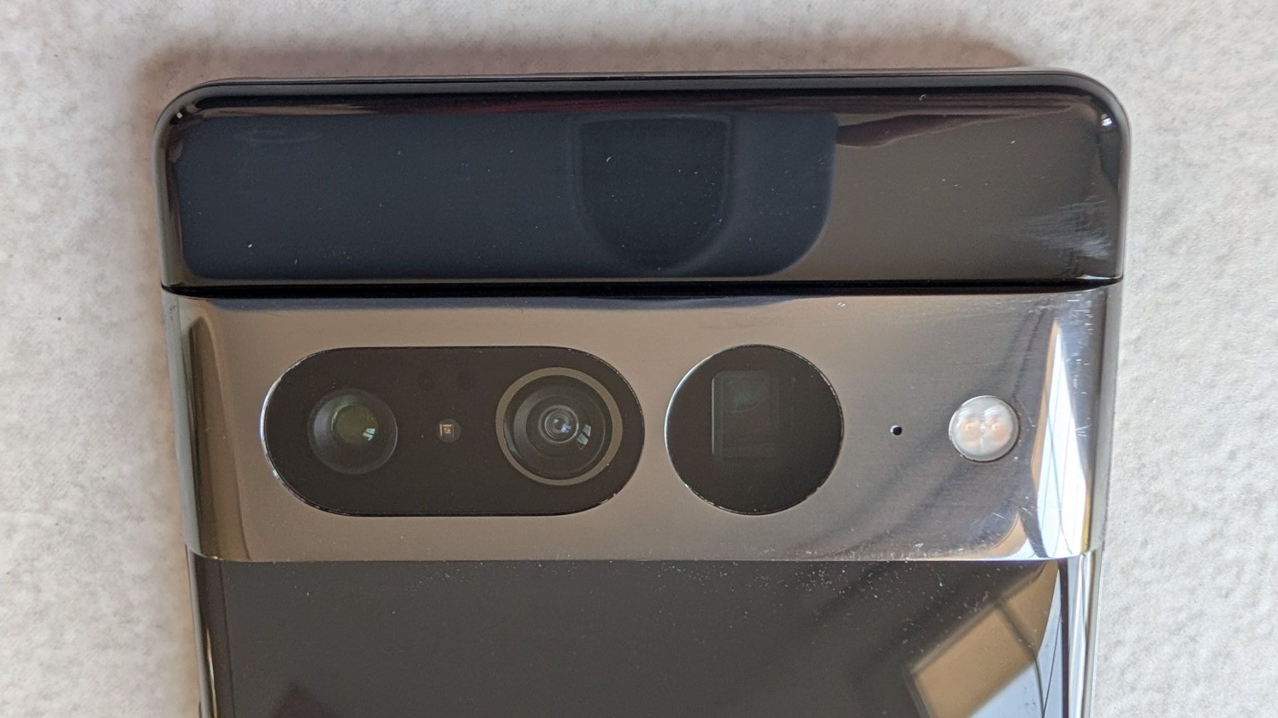 Google Handys / Smartphones: 1x Google Pixel 7 Pro / 2x Google Pixel Stand (2. Gen) – Gebraucht aus Lengnau AG von Michele1972 2
