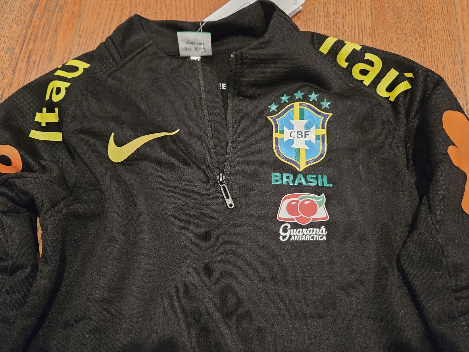 Nike Maglioni & Felpe: pull foot xs – Nuovo (secondo la descrizione) da Bassecourt venduto da Cora.hurlimann 2
