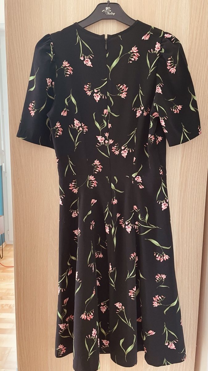 Kleider: Robe noire fleurie – Gebraucht aus Liebefeld von fuoco-e-fiamma 1