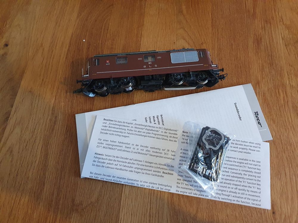 Roco 79781 BLS Re 4/4 185 AC/WS Digital + Sound (Gebraucht) in Corsier ...