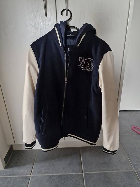 Giacche & Cappotti: Jacke Gr. 176 – Usato da St. Gallen venduto da ste_fq9h