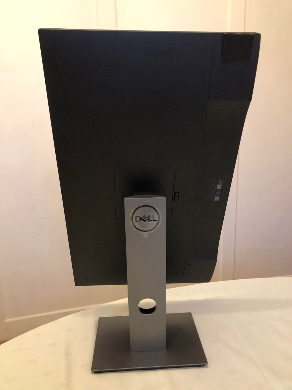 Dell Monitor: Dell P2719HC  27" Monitor – Usato da St. Margarethen TG venduto da Mac-PC 6