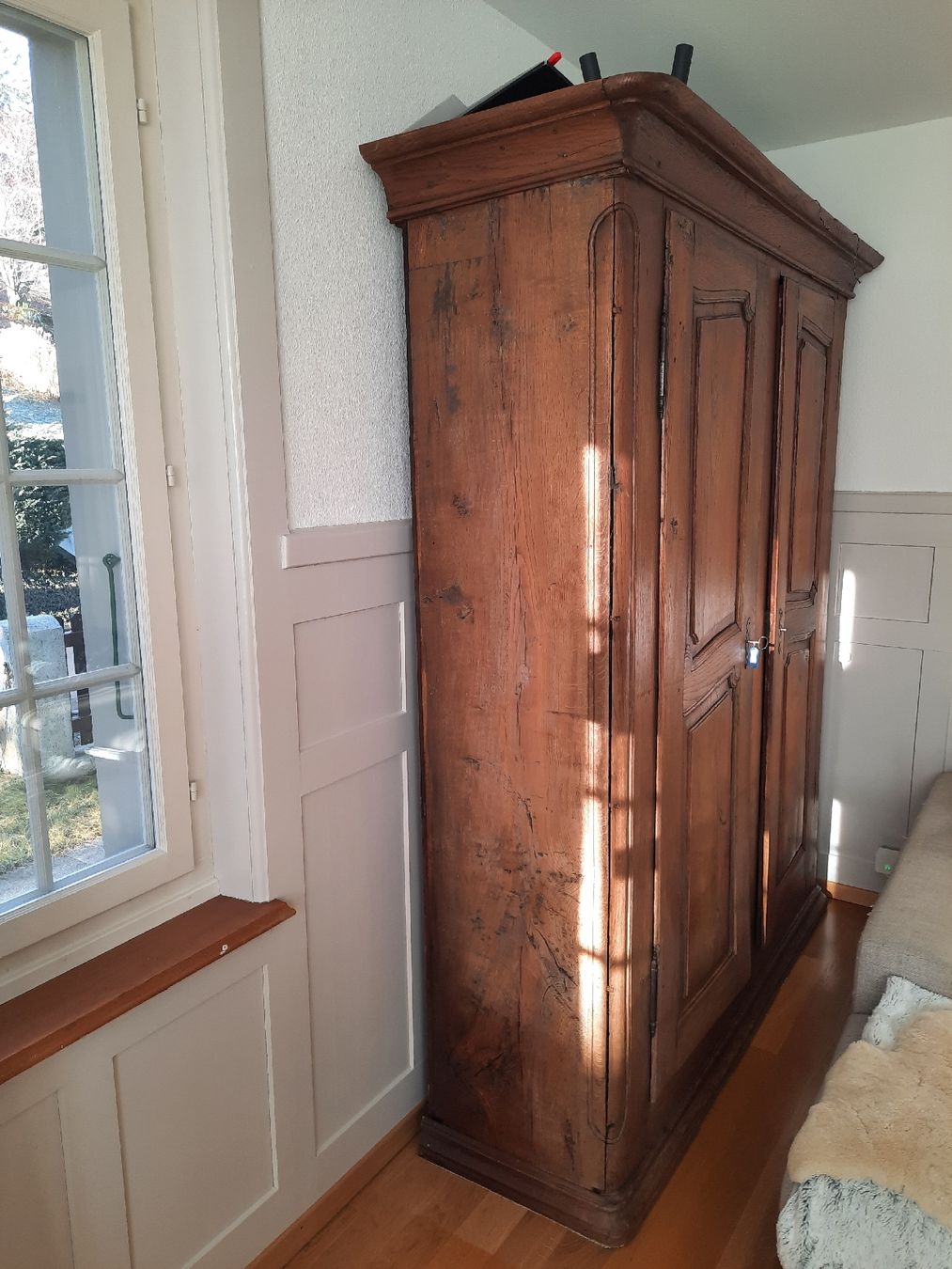 Armadi: Schrank massive Eiche, Höhe 225cm – Usato da Gwatt (Thun) venduto da nic_w8vp 3