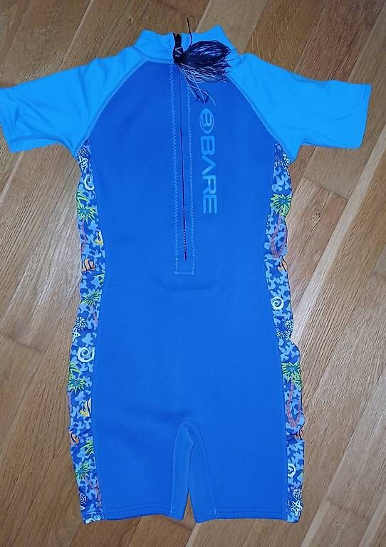 Tauchanzüge: Size 6j. Neoprenanzug – Gebraucht aus Hallwil von Ursina83 1